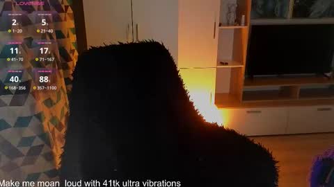 Lana online show from February 25, 2026, 8:07 pm