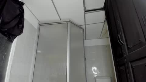 milanx2 online show from January 8, 2025, 2:57 am