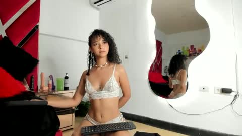 milanx2 online show from February 1, 2025, 1:23 am