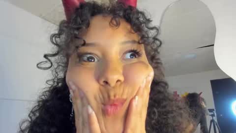 milanx2 online show from February 14, 2025, 4:26 am