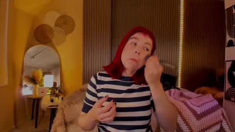 Snapshot of milaniminxx chatting on November 24, 2025, 7:24 pm aya online show from November 24, 2025, 7:24 pm