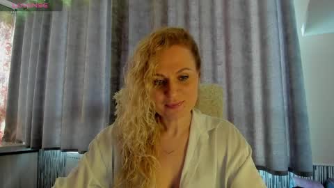 Snapshot of milanna_x chatting on May 20, 2026, 12:33 pm milanna_x online show from May 20, 2026, 12:33 pm