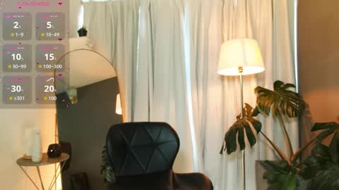 MILAN SANTANA online show from January 11, 2026, 8:03 pm