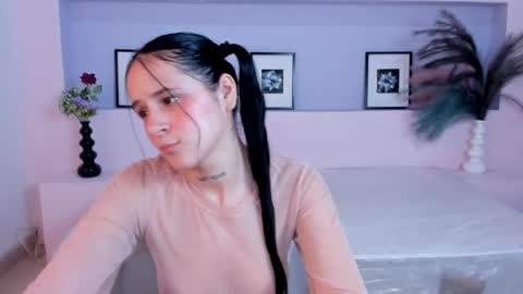 Snapshot of milarose4 chatting on January 6, 2025, 2:25 pm Mila Rose online show from January 6, 2025, 2:25 pm