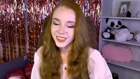 Mila online show from June 5, 2026, 5:25 am