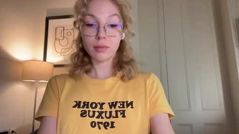 Mila online show from February 24, 2026, 5:00 pm