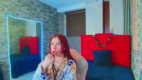 Ana online show from November 11, 2025, 10:21 pm