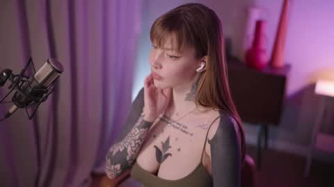 M  Telegram mamagotachannel online show from January 4, 2025, 4:11 pm