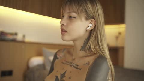 M  Telegram mamagotachannel online show from April 9, 2026, 8:09 am