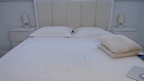 Milena online show from November 6, 2025, 6:03 am