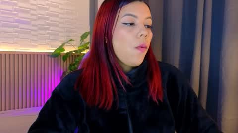 milena_lawson online show from November 11, 2025, 10:48 am