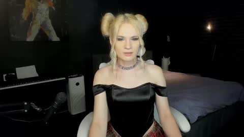 Milena online show from October 14, 2025, 1:28 am
