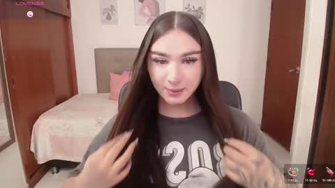 Miley online show from November 28, 2025, 3:04 pm