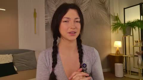 Miley online show from March 4, 2026, 6:52 am