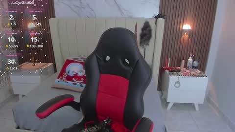 MILEY  online show from December 3, 2025, 2:52 am