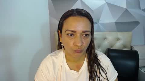 Snapshot of milf_hugeboobs chatting on November 14, 2025, 10:47 am milf_hugeboobs online show from November 14, 2025, 10:47 am