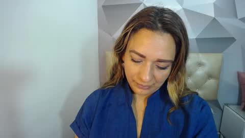 Snapshot of milf_hugeboobs chatting on December 1, 2025, 6:24 pm milf_hugeboobs online show from December 1, 2025, 6:24 pm