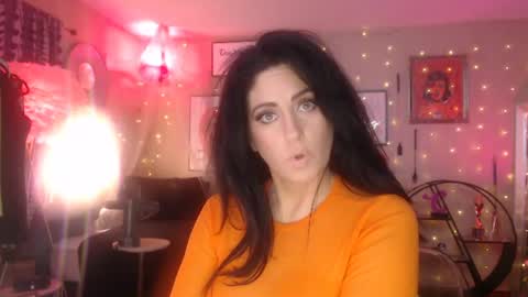 Snapshot of milf_lacey chatting on June 23, 2026, 8:40 pm Milf Lacey online show from June 23, 2026, 8:40 pm