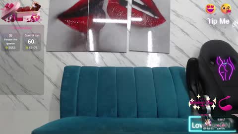 Snapshot of milf_loven chatting on March 1, 2025, 1:22 am Milf Loven online show from March 1, 2025, 1:22 am