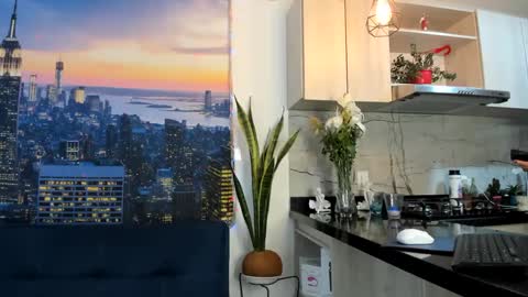 ASHLEY online show from February 5, 2025, 3:20 pm