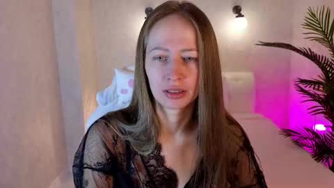 milfcruze online show from November 8, 2025, 1:06 am
