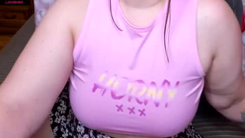 Snapshot of milfdeaa chatting on February 21, 2026, 8:04 am Dea online show from February 21, 2026, 8:04 am