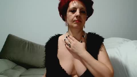 Snapshot of milffsupreme chatting on January 19, 2025, 8:51 pm Milfsupreme online show from January 19, 2025, 8:51 pm