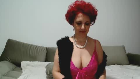 Snapshot of milffsupreme chatting on February 25, 2025, 9:13 pm Milfsupreme online show from February 25, 2025, 9:13 pm