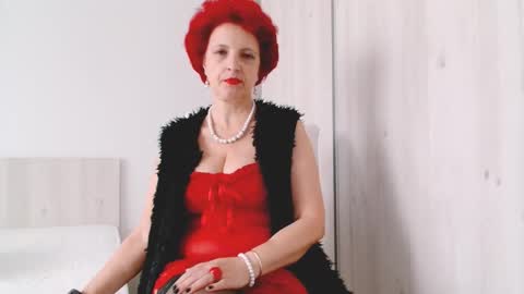 Snapshot of milffsupreme chatting on October 9, 2025, 11:30 am Milfsupreme online show from October 9, 2025, 11:30 am