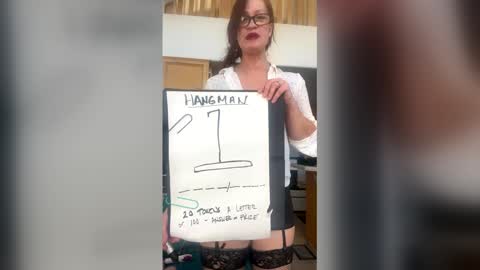 Snapshot of milfymia73 chatting on January 17, 2026, 9:29 pm Mia online show from January 17, 2026, 9:29 pm