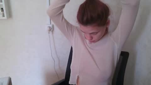 Snapshot of milia21 chatting on May 19, 2026, 9:04 am milia21 online show from May 19, 2026, 9:04 am