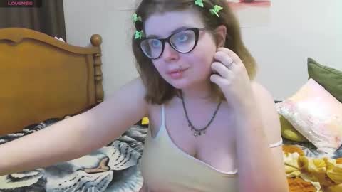 Snapshot of milisasweet chatting on September 21, 2025, 7:04 pm MilisaSweet online show from September 21, 2025, 7:04 pm