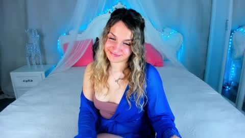 milkablond online show from April 1, 2026, 1:06 am