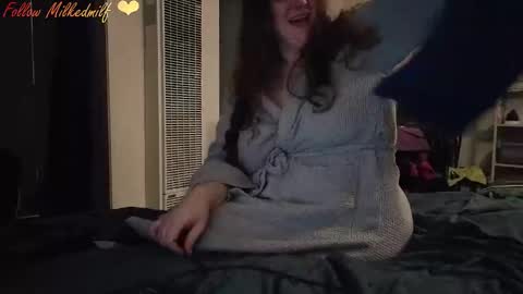 milkedmilf online show from February 16, 2026, 4:52 am