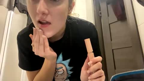 Snapshot of milkybaby269137 chatting on December 31, 2024, 4:04 pm milkybaby269137 online show from December 31, 2024, 4:04 pm