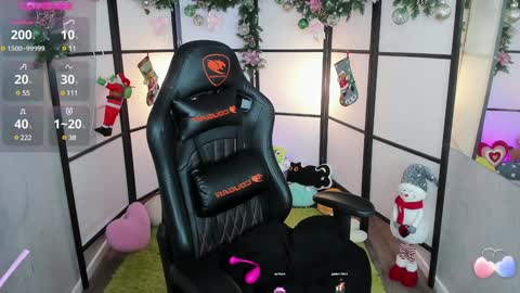 milky cute online show from December 20, 2024, 1:03 am