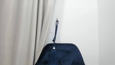 Livia online show from December 7, 2024, 3:30 pm