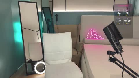 Mila online show from December 29, 2024, 7:00 pm