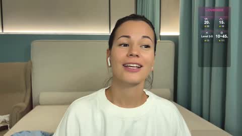 Mila online show from February 14, 2025, 10:47 pm