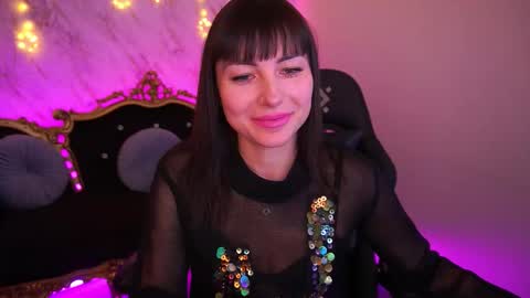 Snapshot of millaluxlove chatting on January 12, 2026, 8:19 am millaluxlove online show from January 12, 2026, 8:19 am