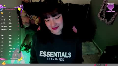 millandiux online show from October 23, 2025, 11:57 pm