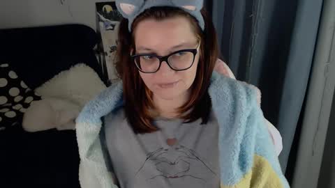 Snapshot of millapoolys chatting on May 1, 2026, 4:22 pm Milla online show from May 1, 2026, 4:22 pm