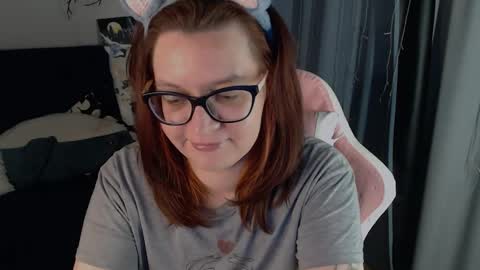 Snapshot of millapoolys chatting on May 28, 2026, 5:21 pm Milla online show from May 28, 2026, 5:21 pm