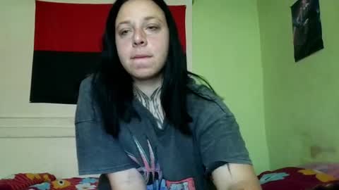 MillaSourretY online show from June 14, 2026, 7:54 am