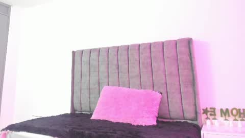 miller_silvana online show from June 11, 2026, 11:41 am