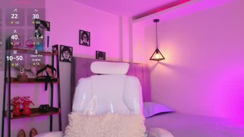 miller_vanessa_ online show from April 9, 2026, 8:47 pm