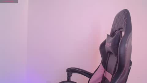 Snapshot of millie_bobby_ chatting on February 26, 2026, 7:24 pm Millie Bobby online show from February 26, 2026, 7:24 pm