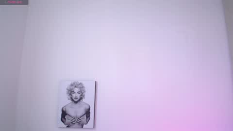 Snapshot of millie_bobby_ chatting on July 4, 2026, 6:58 pm Millie Bobby online show from July 4, 2026, 6:58 pm