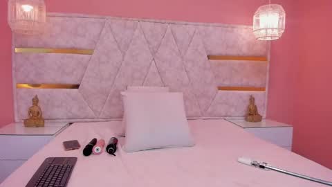millie  online show from May 7, 2026, 2:50 am