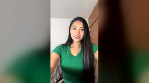milly__taylorrr07 online show from May 17, 2026, 6:59 pm